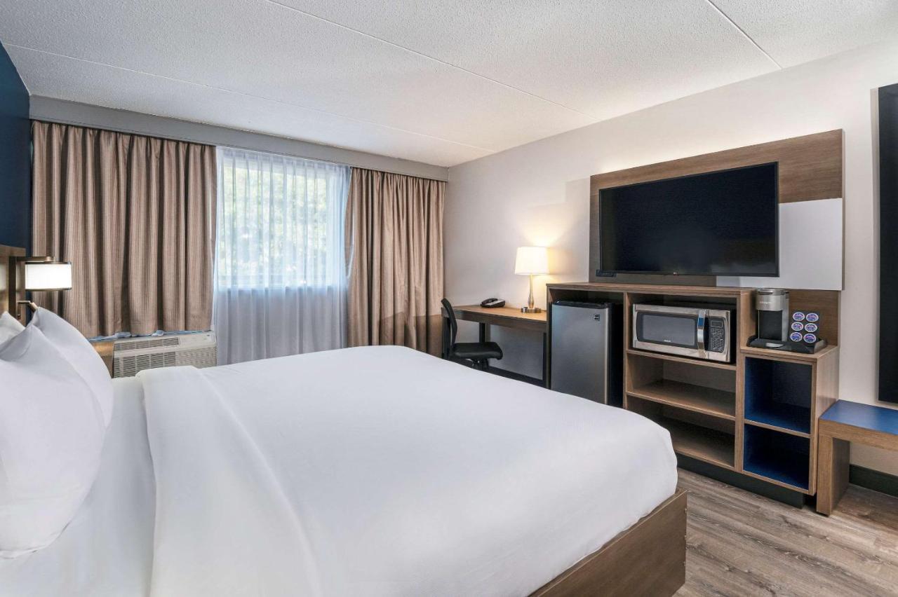 Comfort Suites Kingston Central Kültér fotó